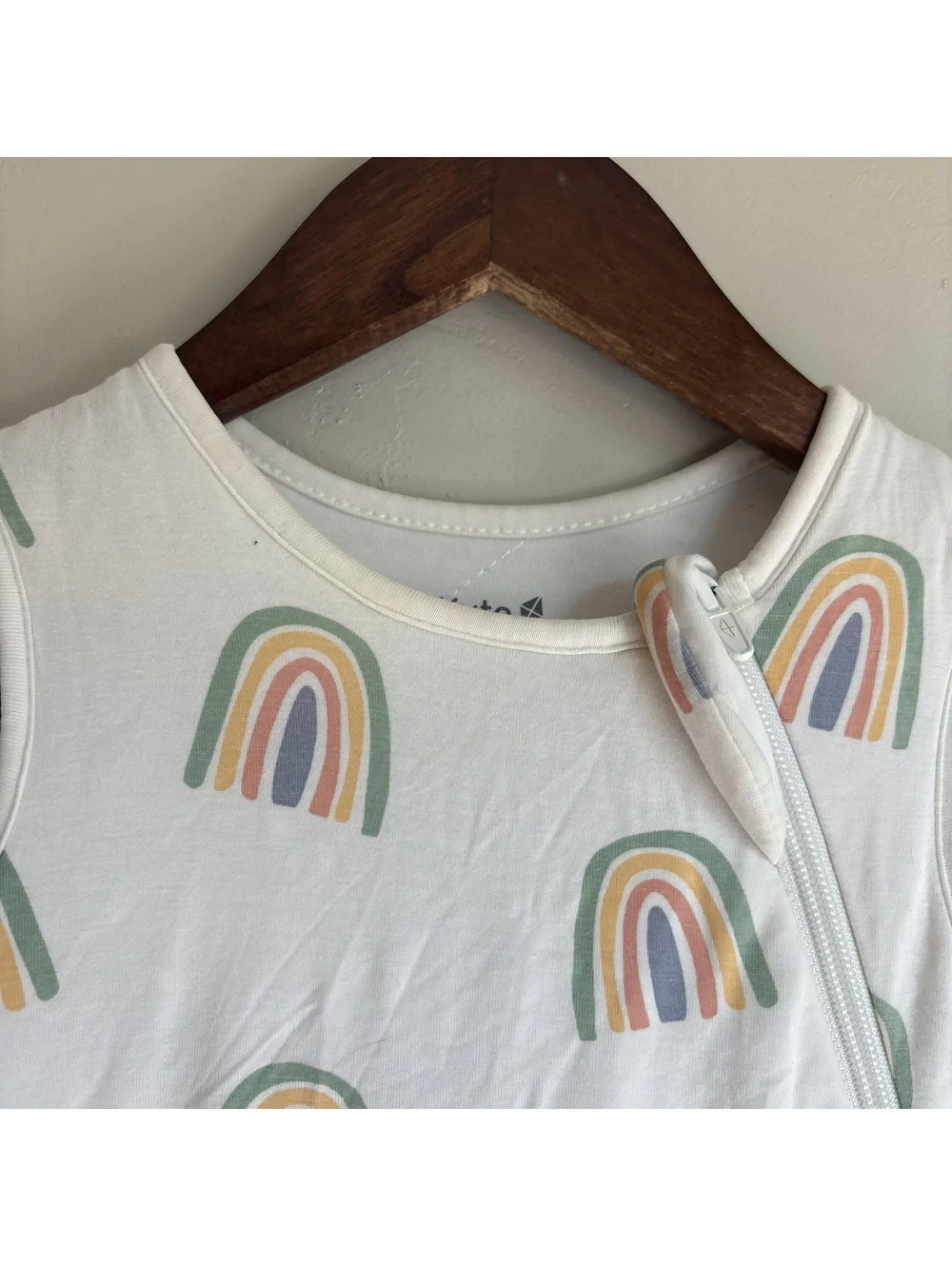 Kyte Baby Sleep Bag Sleep Sack 1.0 TOG Medium M Rainbow Print Bamboo - Picture 2 of 4